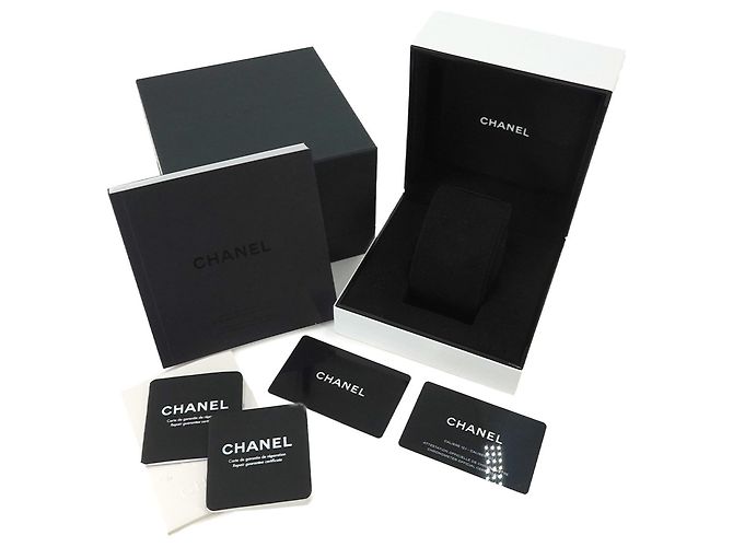Chanel J12 Edition Noir 38mm Men's Watch - view 2