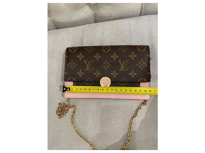 Louis Vuitton Cartera Monogram Canvas Rosa - vista 4