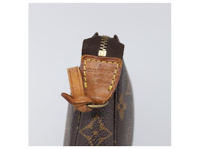 Louis Vuitton Pochette Accessoires NM Monogram Canvas - vista 6