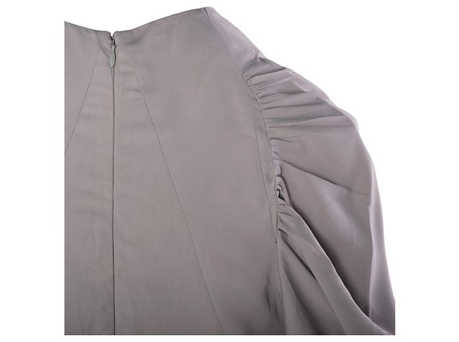 Prada Graues Midi-Kleid mit gerafften Ärmeln und Drapierung - Ansicht 4