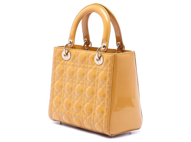 Borsa Lady Dior Medium in pelle verniciata Cannage Gialla - vista 2