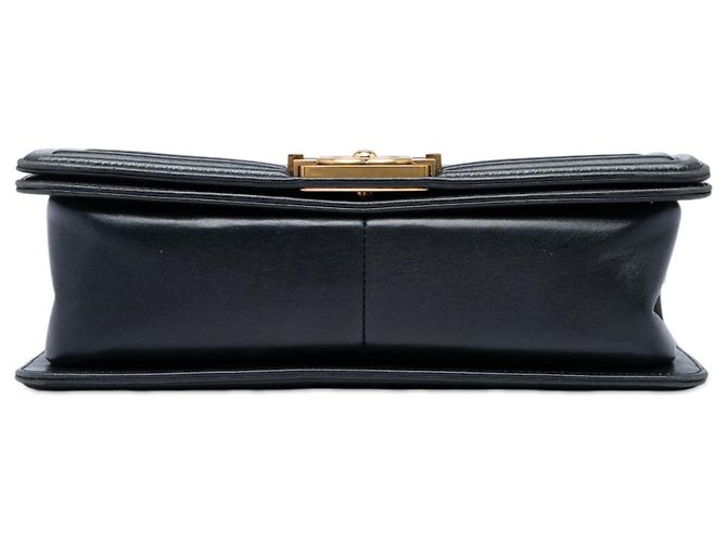 Borsa a tracolla Chanel Boy Flap in pelle d'agnello matelassé, Old Medium, Nera - vista 3