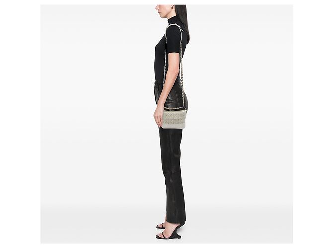 Borsa a tracolla Gabrielle Small in tweed e vitello marrone Chanel - vista 5