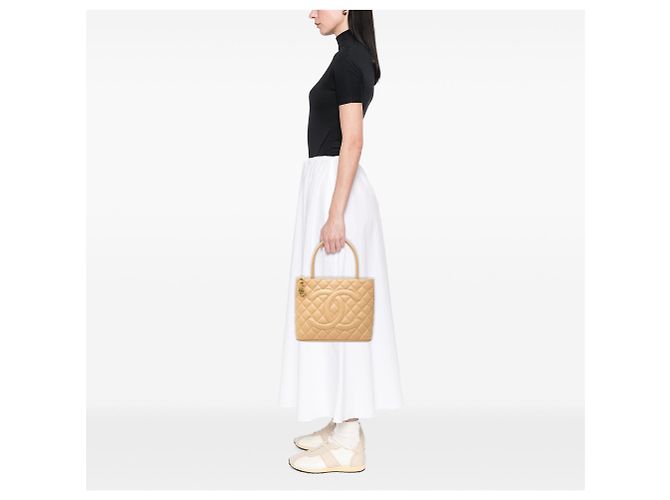 Borsa Tote Chanel Caviar Medallion Beige - vista 6