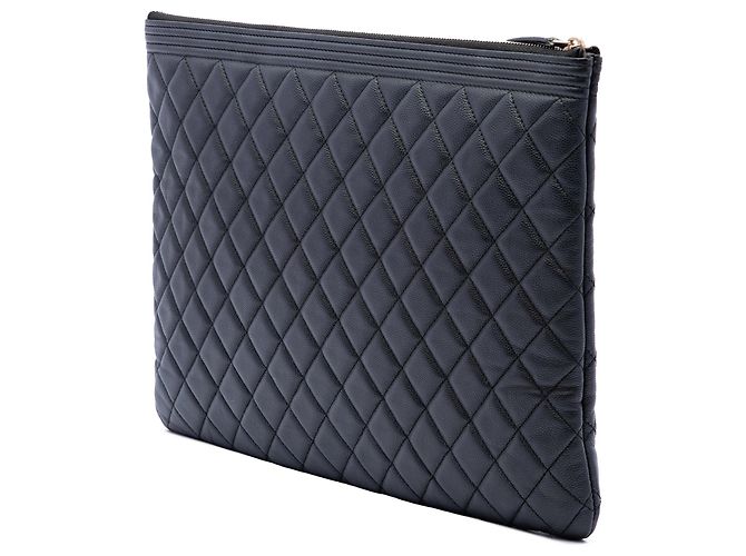 Clutch Chanel Large Quilted Caviar Boy O Case Nera - vista 2