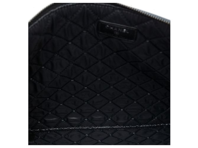 Clutch Chanel Boy O Case Large in pelle d'agnello bicolore blu - vista 4