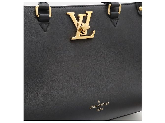 Louis Vuitton Lockme Lock & Go Handtasche - Ansicht 10