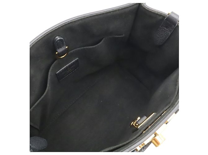 Louis Vuitton Lockme Lock & Go Handtasche - Ansicht 8