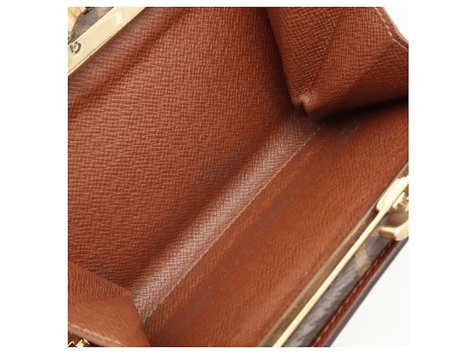 Louis Vuitton Monogram Bi-fold Wallet - view 9