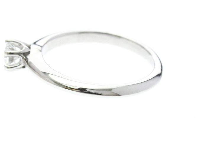Autre Marque Tiffany Classic Solitaire Verlobungsring aus Platin - Ansicht 2