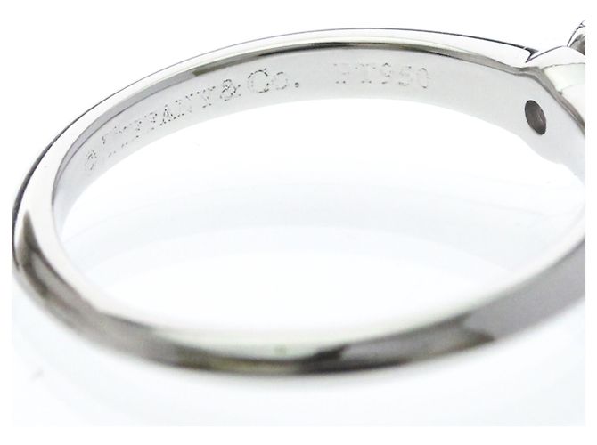 Autre Marque Tiffany Classic Solitaire Verlobungsring aus Platin - Ansicht 7