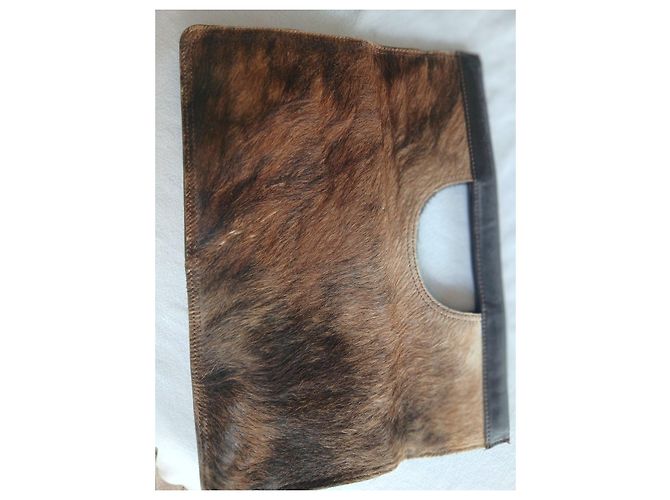 Autre Marque Clutch Hyde in pelle e pelliccia marrone - vista 6