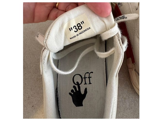 Off White Off-White Sneakers Basse in Pelle Vulcanizzata - vista 7