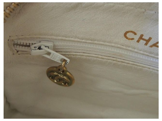 Chanel Piccola Camera Bag in Lino Écru - vista 19