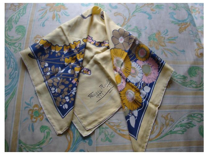Autre Marque Maggy Rouff Seidenschal mit floralem Muster - Ansicht 3