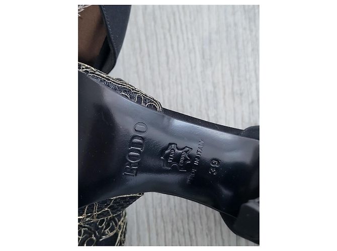 Décolleté Rodo in pelle nera e tessuto dorato - vista 4