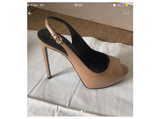 Autre Marque Saint Laurent Escarpins em verniz bege - vista 2