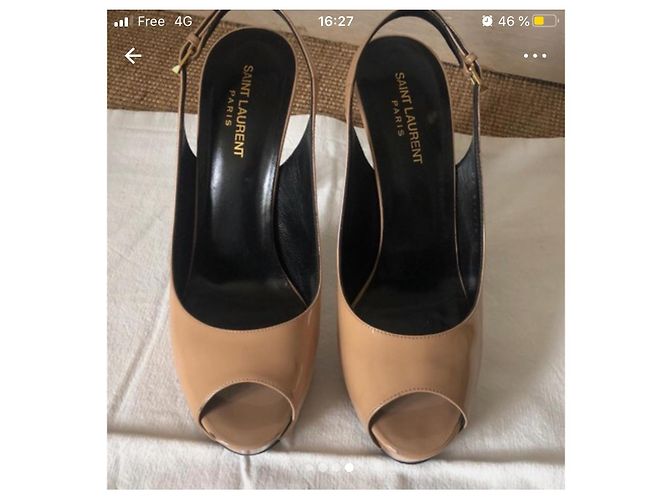 Autre Marque Saint Laurent Escarpins em verniz bege - vista 3