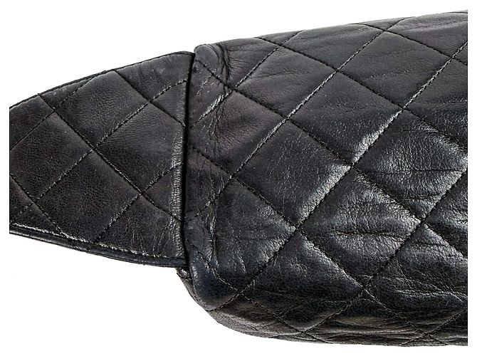 Chanel Gürteltasche mit Kette aus gestepptem Lammleder Schwarz - Ansicht 9