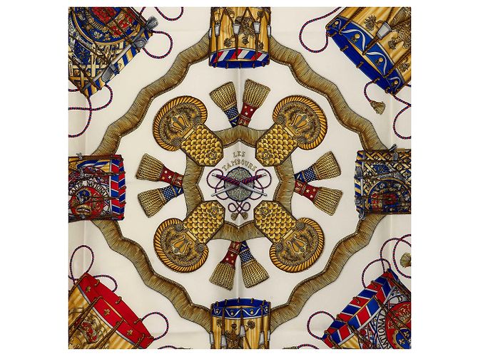 Pañuelo de seda Hermès Les Tambours Blanco 90 - vista 2