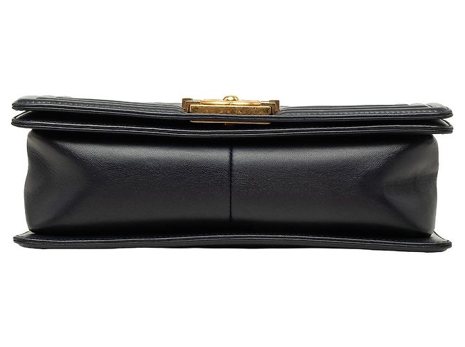 Borsa a tracolla Chanel Boy Flap in pelle d'agnello matelassé, Old Medium, Nera - vista 3