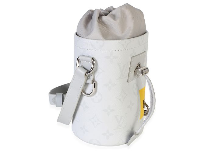 Borsa Nano Louis Vuitton in canvas Monogram bianco Chalk - vista 4