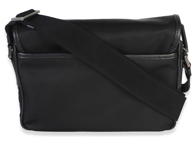 Prada Small Pocket Messenger Bag aus Re-Nylon in Schwarz - Ansicht 2