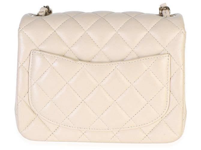 Borsa Mini Square Flap Chanel in pelle d'agnello matelassé beige - vista 2