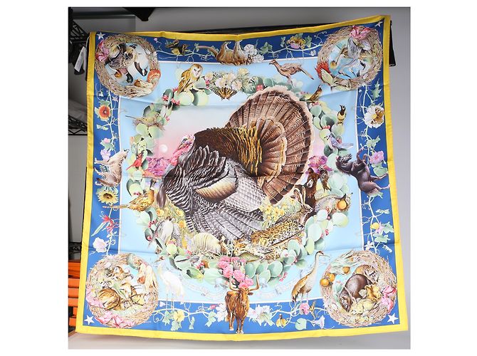 Foulard Hermès Jaune Vif Bleu Azur Multicolor Silk Faune Et Flore Du Texas Scarf 90 - vista 4