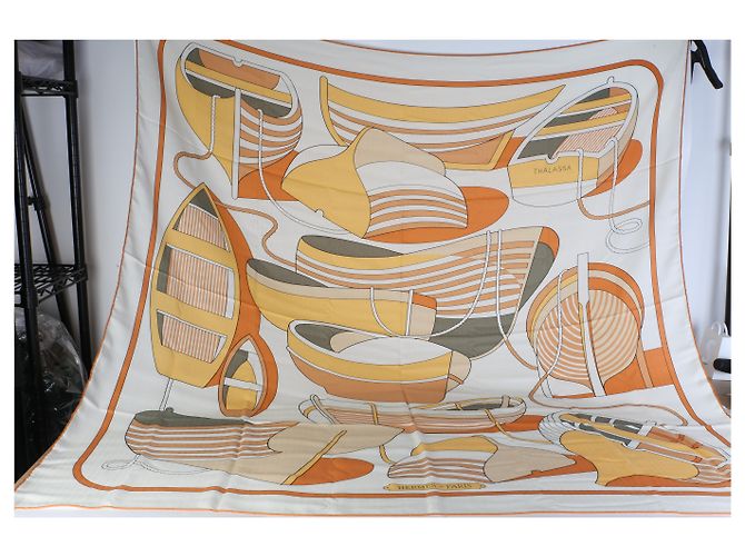 Hermès Blanc Orange Cuit Jaune Silk Cashmere Thalassa Shawl 140 - vista 4