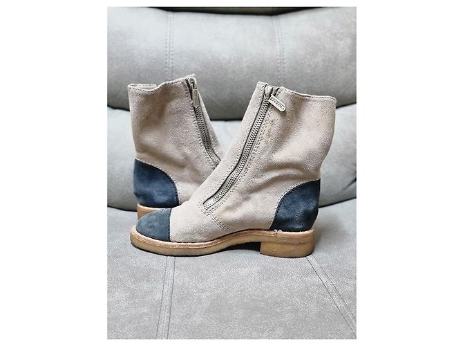 Stivaletti Chanel da donna in camoscio beige - vista 6