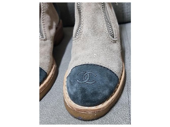 Stivaletti Chanel da donna in camoscio beige - vista 7