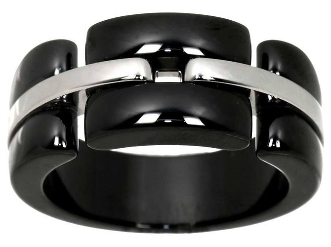 Anello Chanel Ultra in ceramica nera e oro bianco 18K - vista 2