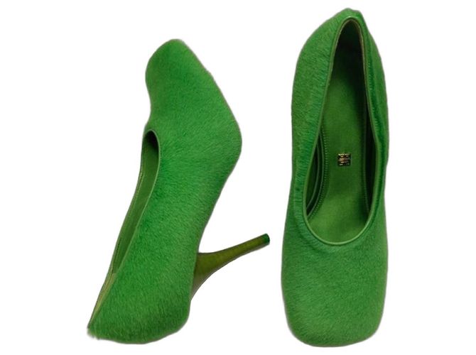 Décolleté Givenchy in lana di agnello verde - vista 2