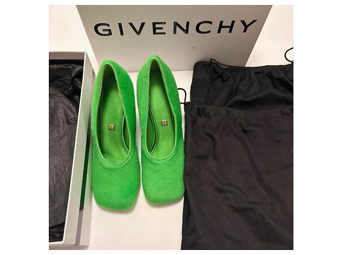 Décolleté Givenchy in lana di agnello verde - vista 9