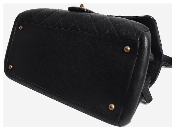 Chanel Schwarze gesteppte Schultertasche aus Leder mit Klappe 2017 - Ansicht 5