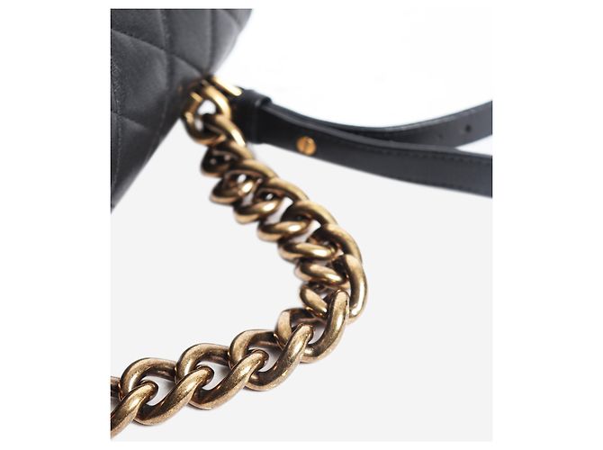 Chanel Schwarze gesteppte Schultertasche aus Leder mit Klappe 2017 - Ansicht 9