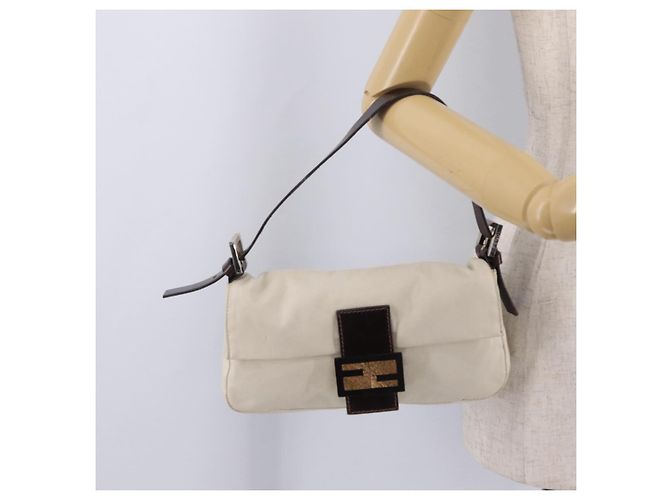 FENDI Mamma Baguette Shoulder Bag cotton Ivory Silver - vista 27