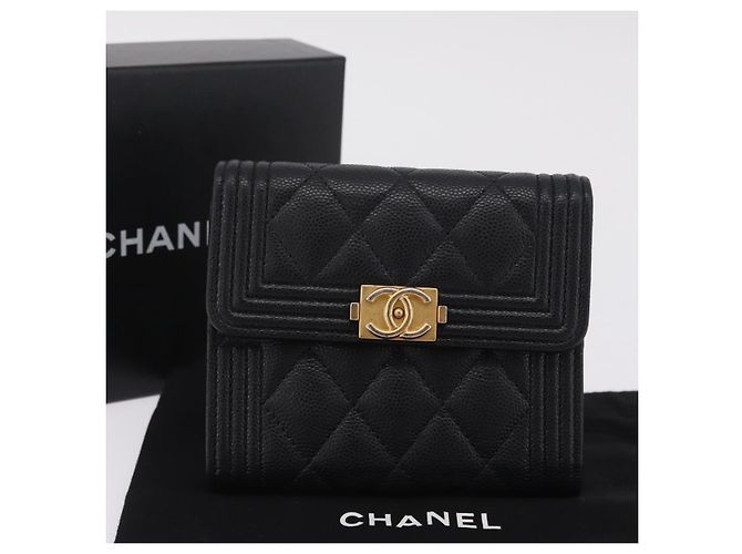 CHANEL Boy Chanel Matelasse Billetera Compacta Caviar Skin Black CC - vista 12