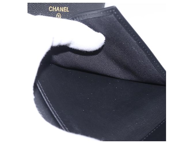 CHANEL Boy Chanel Matelasse Billetera Compacta Caviar Skin Black CC - vista 21
