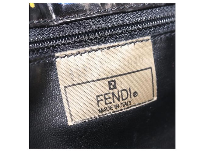 FENDI Hand Bag Patent leather Black Gold - vista 16