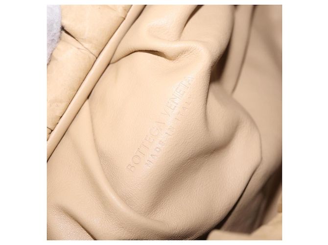 Bottega Veneta Sac à épaule en cuir Paper Beige - vue 10