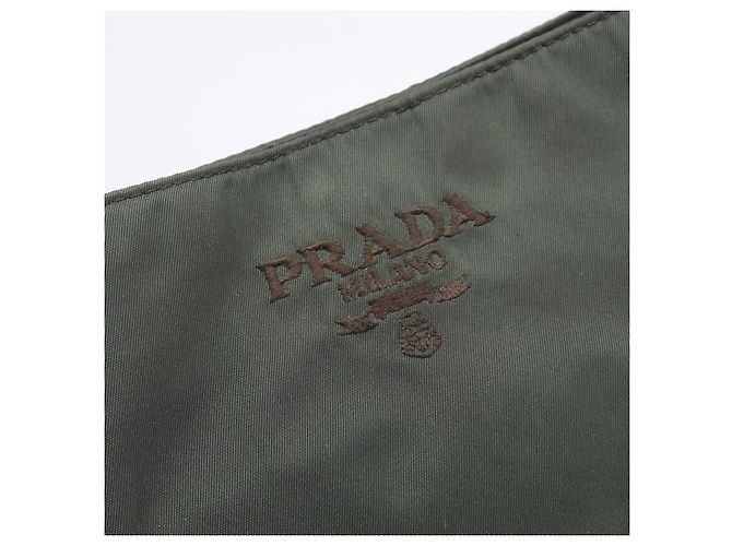 PRADA Schultertasche mit Kette aus Nylon Grün - Ansicht 14