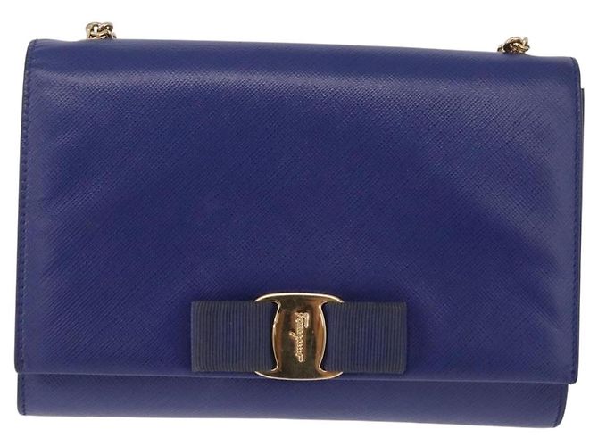 Salvatore Ferragamo Vala Chain Shoulder Bag Leather Blue Gold Tone - vista 2