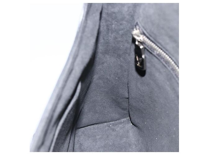 LOUIS VUITTON Epi Harrington Messenger MM Shoulder Bag Black M53409 - vista 20