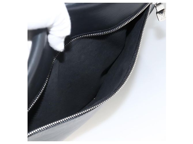LOUIS VUITTON Epi Harrington Messenger MM Shoulder Bag Black M53409 - vista 24