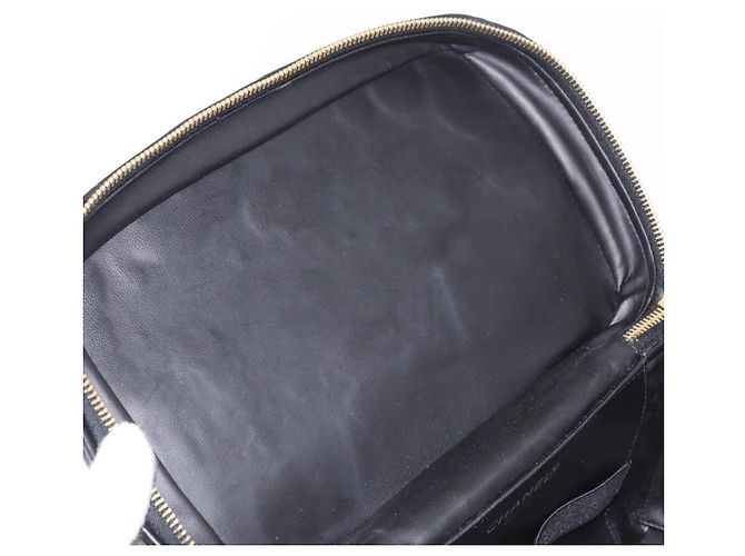 CHANEL Vanity Cosmetic Pouch Patent 2way Black Gold Tone CC - vista 21