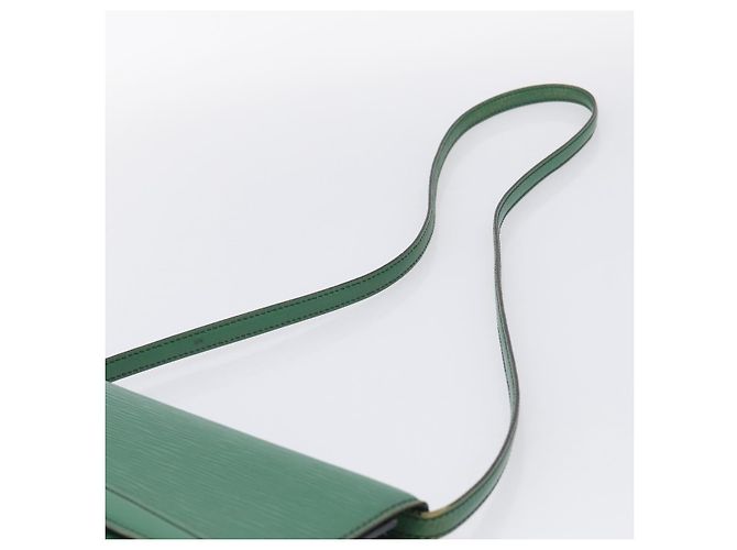 LOUIS VUITTON Epi Pochette Arche Shoulder Bag Green M52574 LV - vista 8