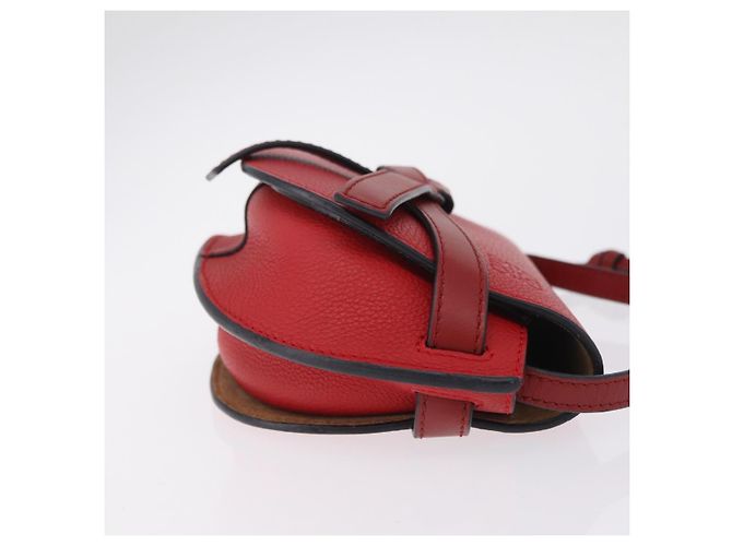 LOEWE Mini Gate Bag Sac à bandoulière en cuir rouge et or - vue 3