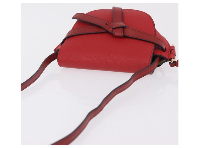 LOEWE Mini Gate Bag Sac à bandoulière en cuir rouge et or - vue 6
